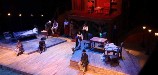 Şehir Tiyatrosu “Suç ve Ceza” oyunuyla perdelerini açtı