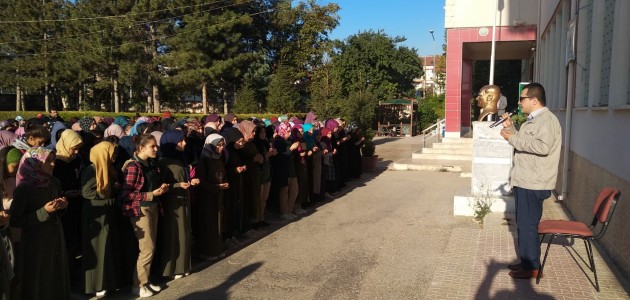 Öğrenciler Mehmetçik için Fetih Suresi okudu