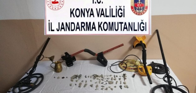 Konya’da kaçak kazı yapan 2 kişi yakalandı