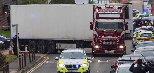 İngiltere’de içinde 39 ceset bulunan tırın sürücüsü tutuklandı
