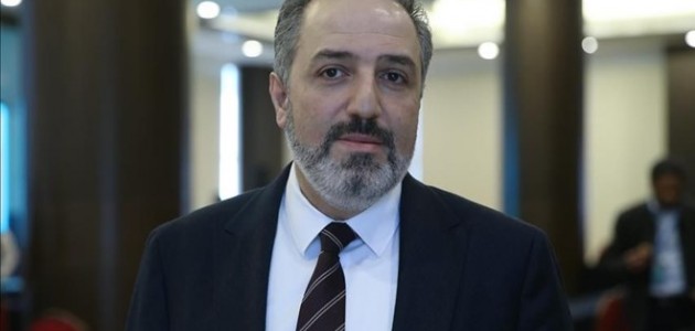 Mustafa Yeneroğlu AK Parti’den istifa etti