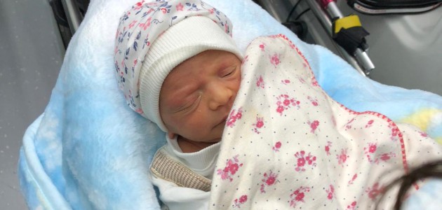 Konya’da bir haftalık bebek sokağa bırakıldı