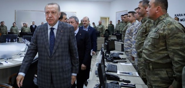 Cumhurbaşkanı Erdoğan Suriye sınırında