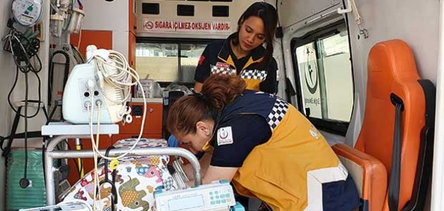 Konya’da hemşire annenin “ekip amiri“ doktor kızıyla 112 mesaisi
