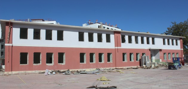Karapınar’da 62 yıllık okul yıkılıyor