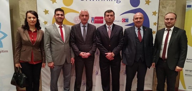 Konya’daki okul “Avrupa Kalite Ödülü Etiketi“ aldı