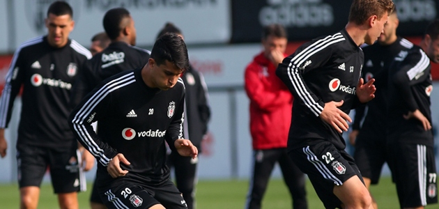 ​Beşiktaş, Konyaspor maçı hazırlıklarını 6 eksikle sürdürdü