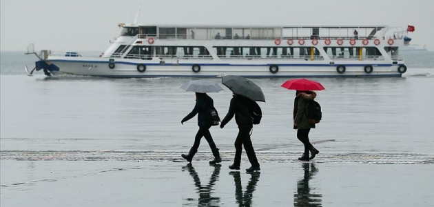 Batı Anadolu için kuvvetli yağış ve fırtına uyarısı