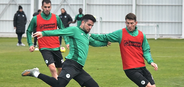 Konyaspor’da Çaykur Rizespor maçı hazırlıkları sürüyor