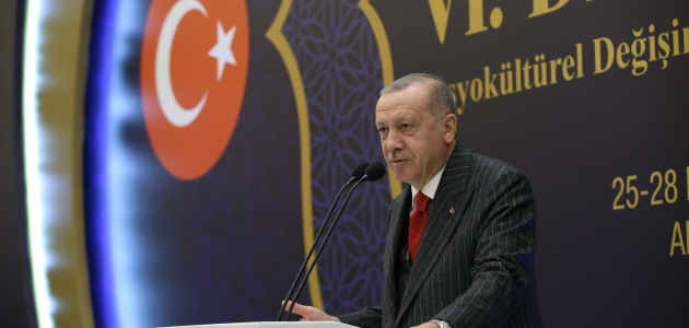 Cumhurbaşkanı Erdoğan: İslam bize göre değil, biz İslam’a göre hareket edeceğiz