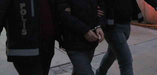 İngiltere’de yaşayan FETÖ şüphelisi İstanbul’da sahte pasaportla yakalandı