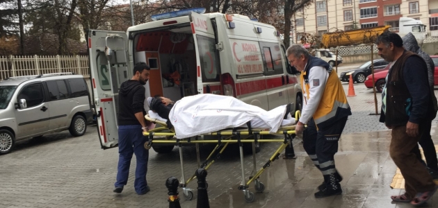 Konya’da kolunu pres makinesine kıstıran işçi hastanelik oldu