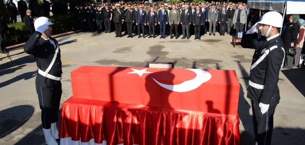 Kalp krizi geçirerek hayatını kaybeden polis memleketi Konya’ya uğurlandı