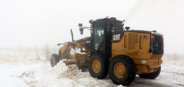 Elazığ’da kar nedeniyle 81 köye ulaşım sağlanamıyor