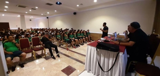 Konyaspor Akademi’de mental ve sosyal gelişim ön planda