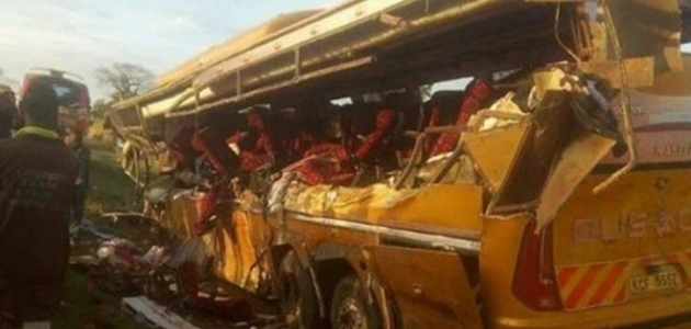 Kenya’da iki otobüs çarpıştı: 7 ölü, 60 yaralı