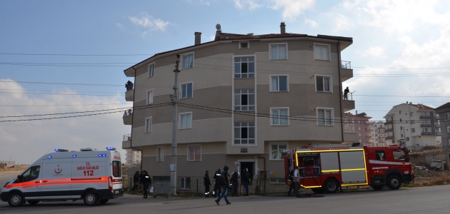 Karaman’da apartmanın bodrum katında çıkan yangın söndürüldü