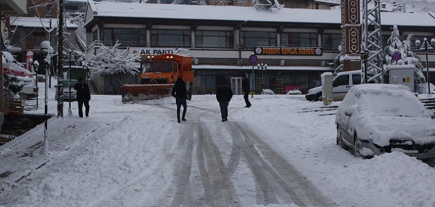 Konya’nın ilçelerinde kar yağışı etkili oldu