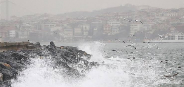 İstanbul’da fırtına uyarısı