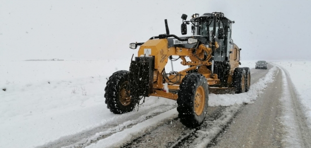 Ereğli Belediyesi, karla mücadele çalışmalarını sürdürüyor