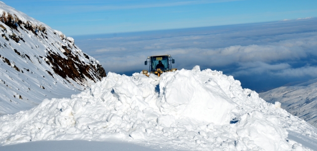 Sivas’ta kar nedeniyle 174 köye ulaşım sağlanamıyor