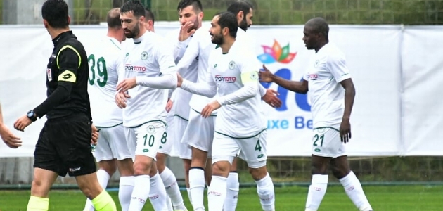 Konyaspor ilk hazırlık maçını 2-1 kazandı