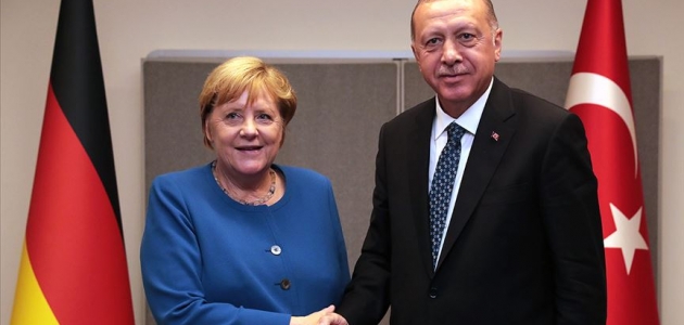 Erdoğan ile Merkel ABD-İran gerginliği ve Libya’yı görüştü