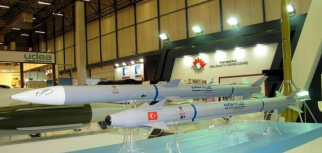 Türkiye’nin yeni füzesi testi geçti! Hedefi 12’den vurdu