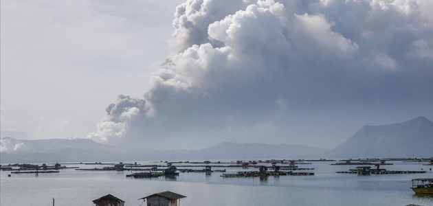 Filipinler’deki Taal Yanardağı’nda ikinci patlama