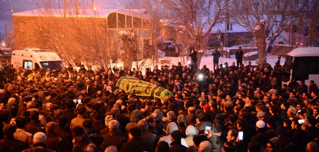 Bitlisli kanaat önderi Abdulkerim Çevik’in cenazesi toprağa verildi