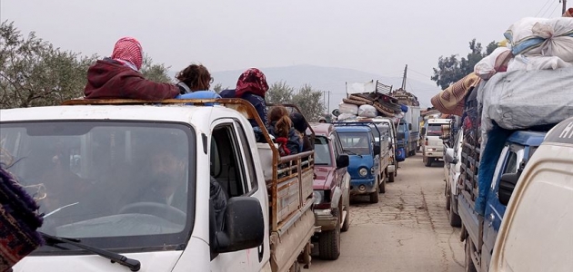 36 bin sivil daha Türkiye sınırı yakınlarına göç etti