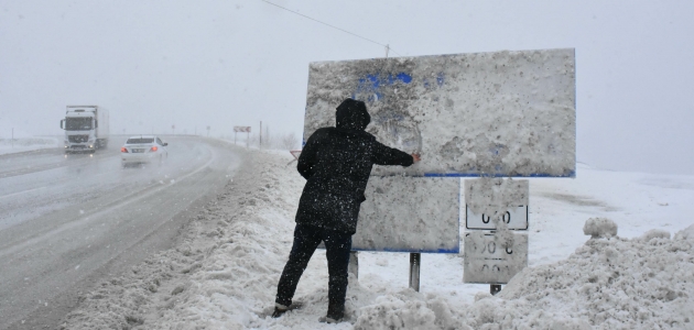 Sivas’ta kar nedeniyle 39 köye ulaşım sağlanamıyor