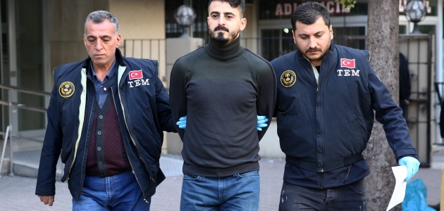 PKK şüphelisi Almanya’dan tatil için geldiği Adana’da yakalandı