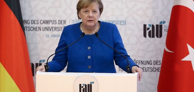 Merkel: Türk-Alman Üniversitesi ortaklığımızı simgelemektedir