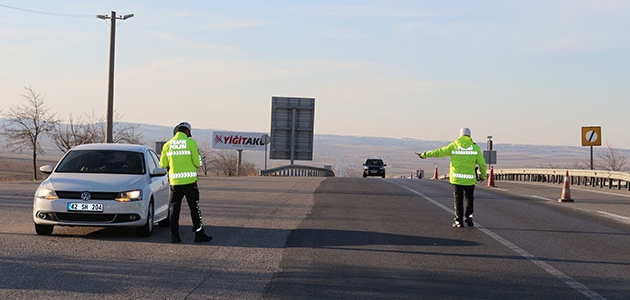 Ankara-Konya-Aksaray yolunda trafik uygulaması