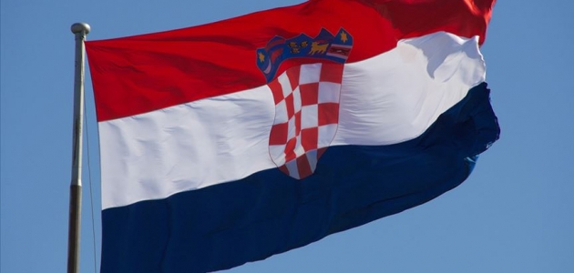 Hırvatistan’da askeri helikopter düştü