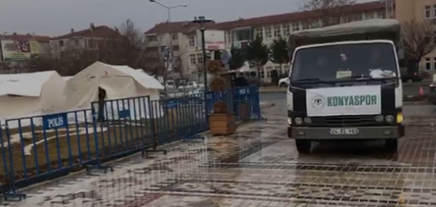 Konyaspor yönetiminin yardım malzemeleri Elazığ’a ulaştı