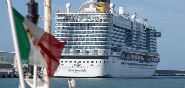 İtalya’da yeni tip koronavirüs şüphesiyle yolcu gemisi karantinaya alındı