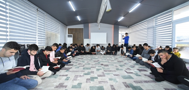 Öğrenciler Atabey Gençlik ve Eğitim Kampında geleceğe hazırlanıyor