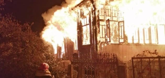 Gürcistan’da ev yangını: 6 ölü