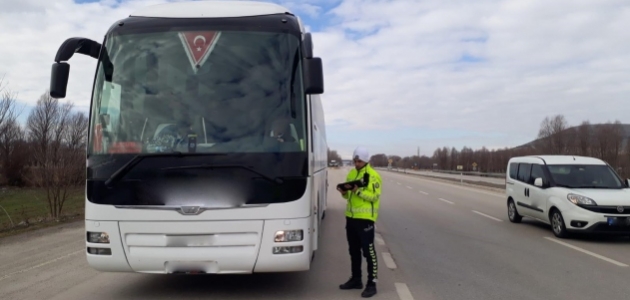 Şehirler arası yolcu taşıyan 268 otobüs trafikten men edildi