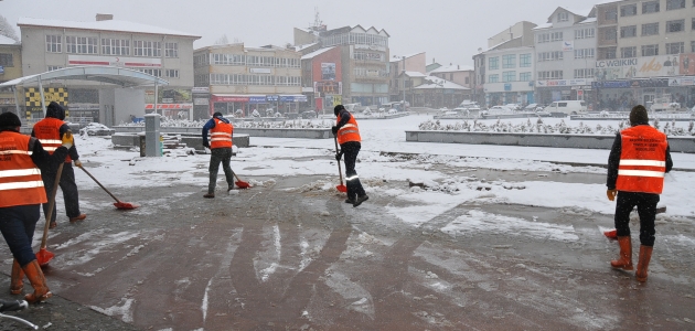 ​Akşehir’de kar temizliği çalışmaları