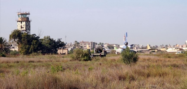 Hafter milisleri, Trablus’ta  Mitiga Havalimanı’nı vurdu