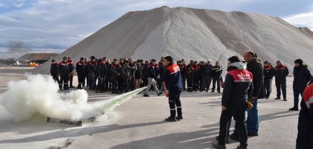 Karatay Belediyesi’nden personele yangın tatbikatı eğitimi