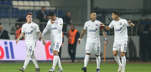 Kasımpaşa Süper Lig’de Antalyaspor’a konuk olacak