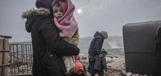 Son 6 günde 148 bin sivil daha Türkiye sınırı yakınlarına göç etti