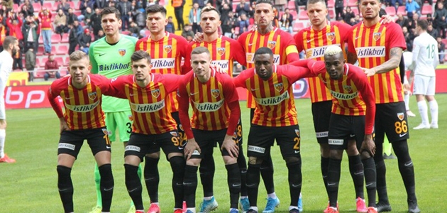 Kayserispor, Konyaspor maçını 11 yabancıyla oynadı