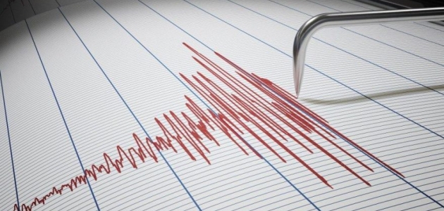 İran’da 5,7 büyüklüğünde yeni deprem