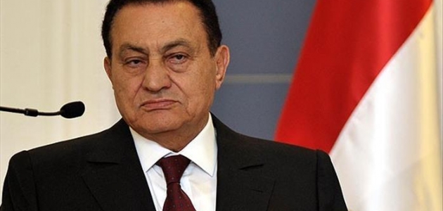Eski Mısır cumhurbaşkanı Hüsnü Mübarek hayatını kaybetti