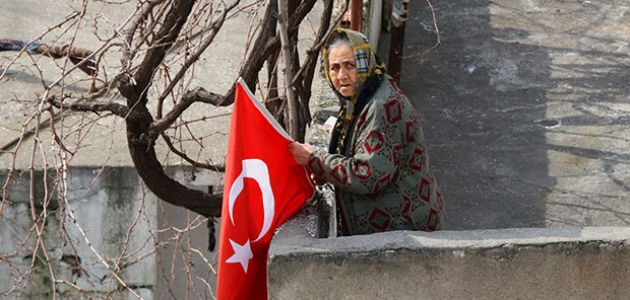 Belediyeden vatandaşlara “Türk Bayrağı asın“ anonsu